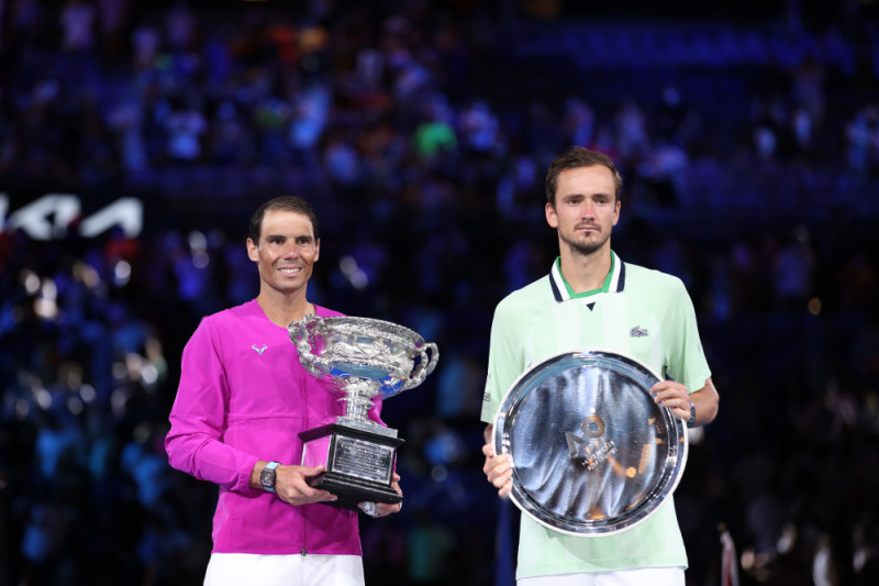 九游体育网站入口 - 纳达尔关键节点突破纪录，曼联带队取胜！